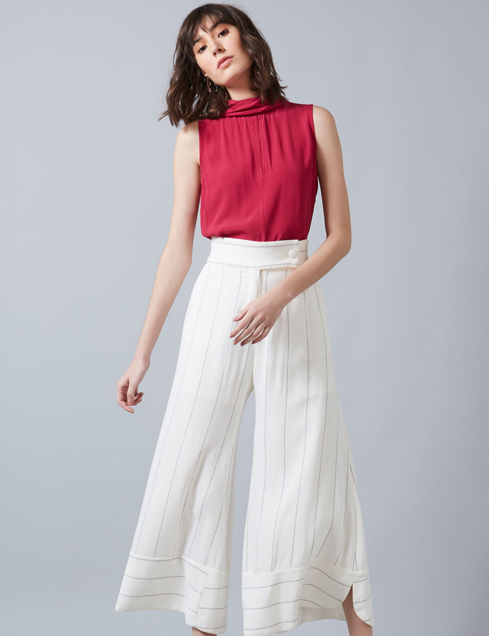 calça pantacourt larga