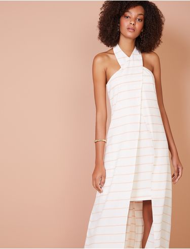 decote cruzado na frente