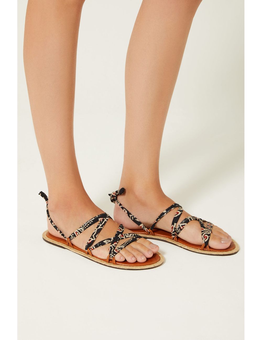 Rasteira Amarração Tiras