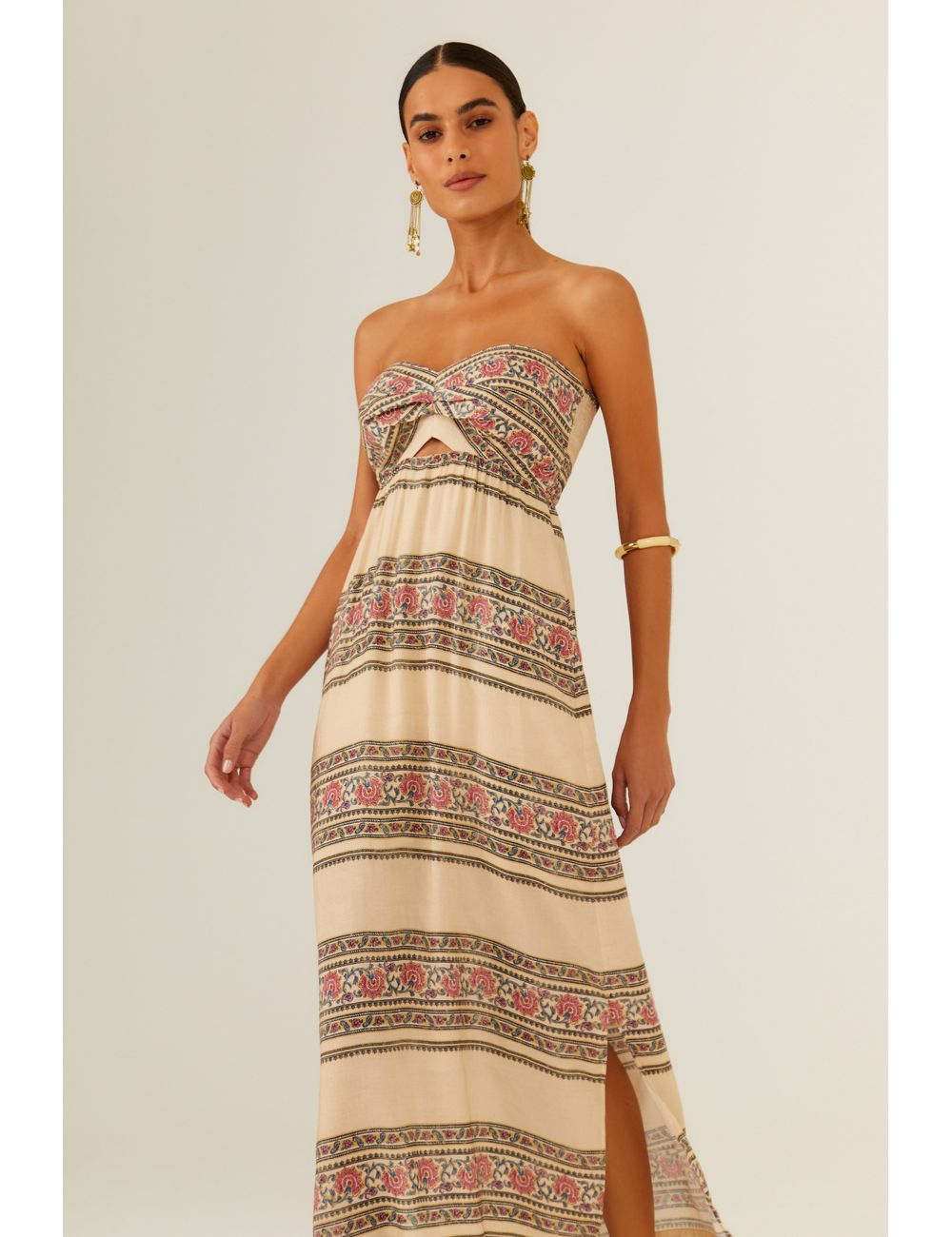 Vestido Midi Estampa Barrado Buquê