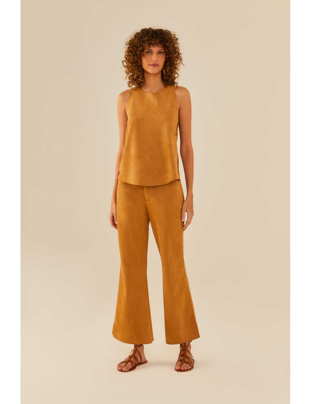 Calça Fenda Barra Suede