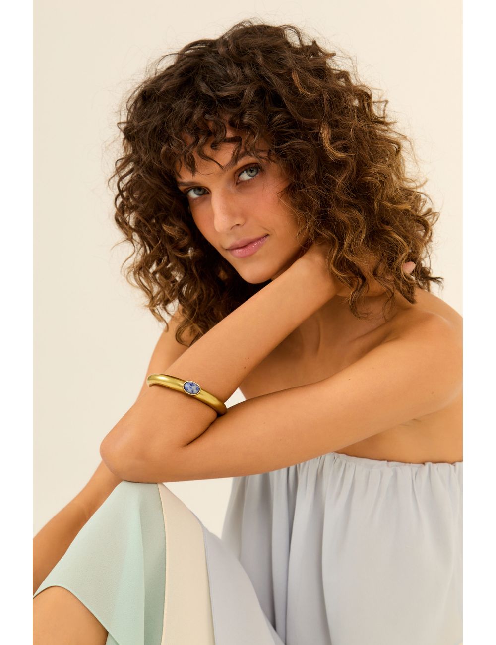 Pulseira Detalhe Pedra Marine – Dourado / U