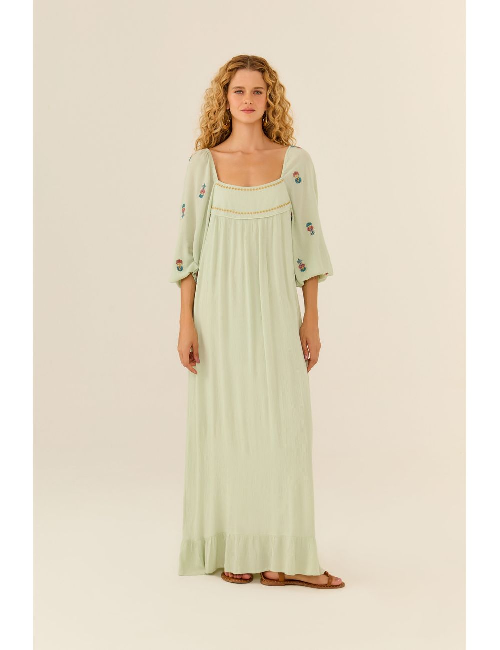 Vestido Longo Bordado Rupia