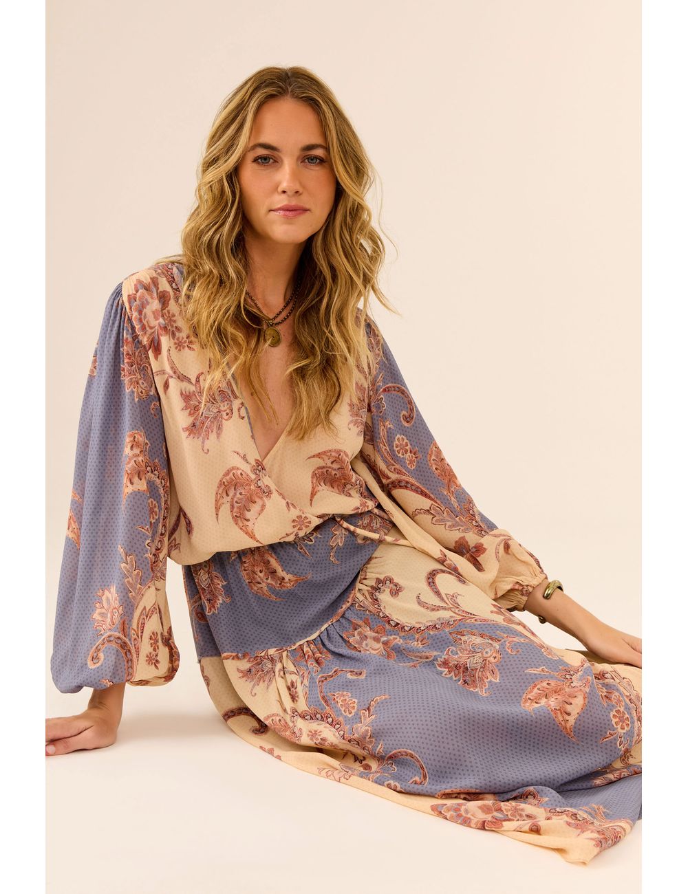 Vestido Midi Manga Longa Ggt Estampa Cassis