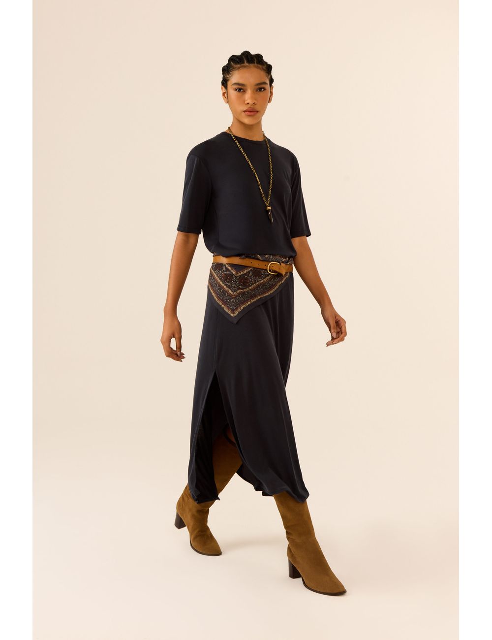 Saia Midi Fendas Laterais