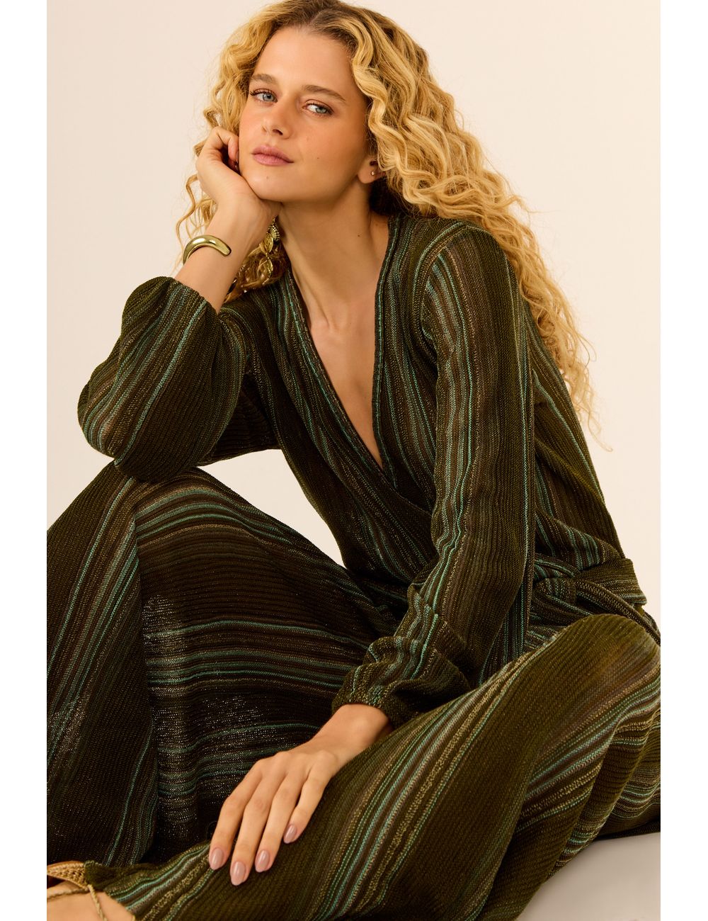 Macacão Tricot Manga Bufante Decote v