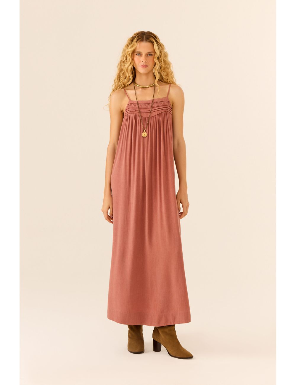 Vestido Midi Pala Pregas