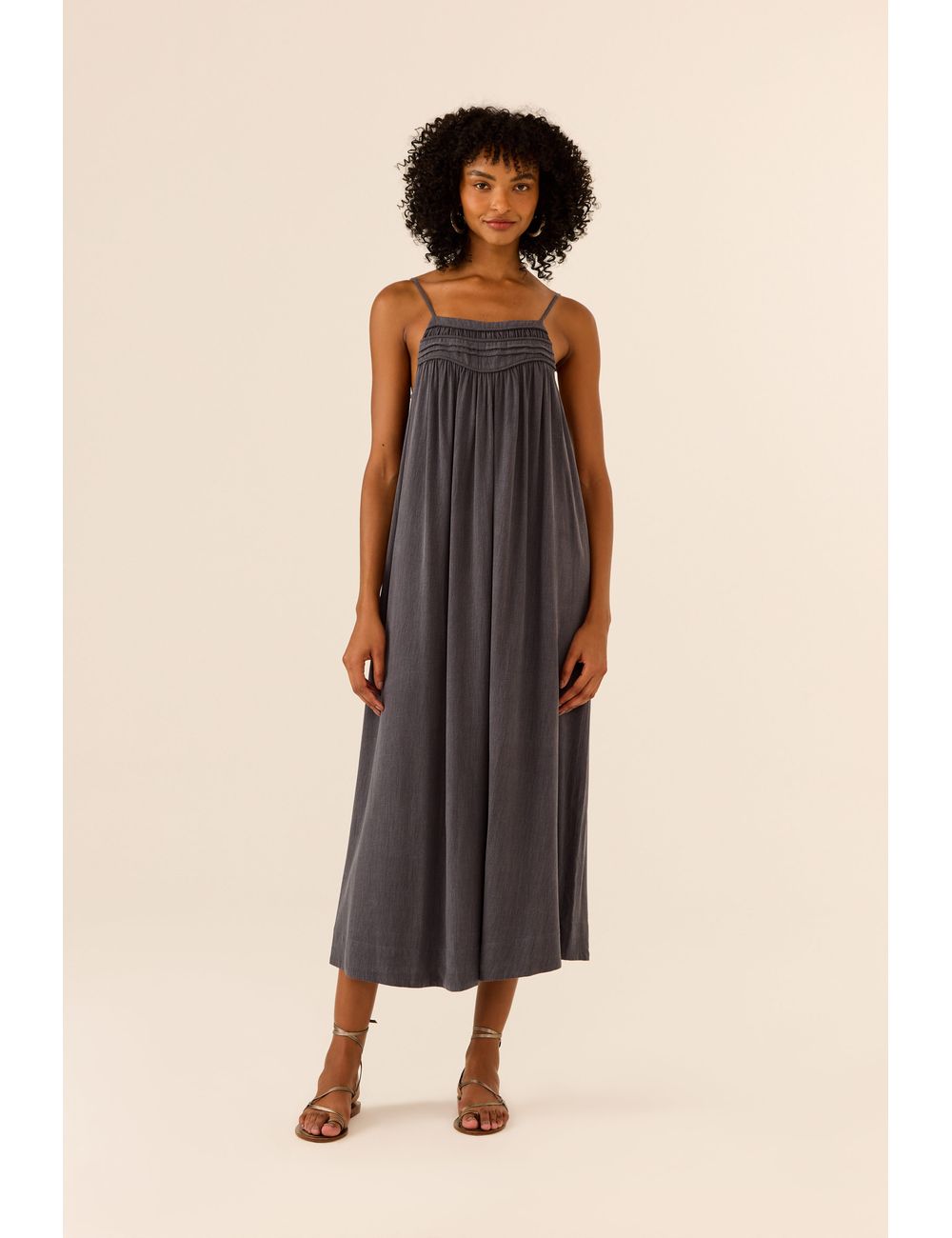 Vestido Midi Pala Pregas