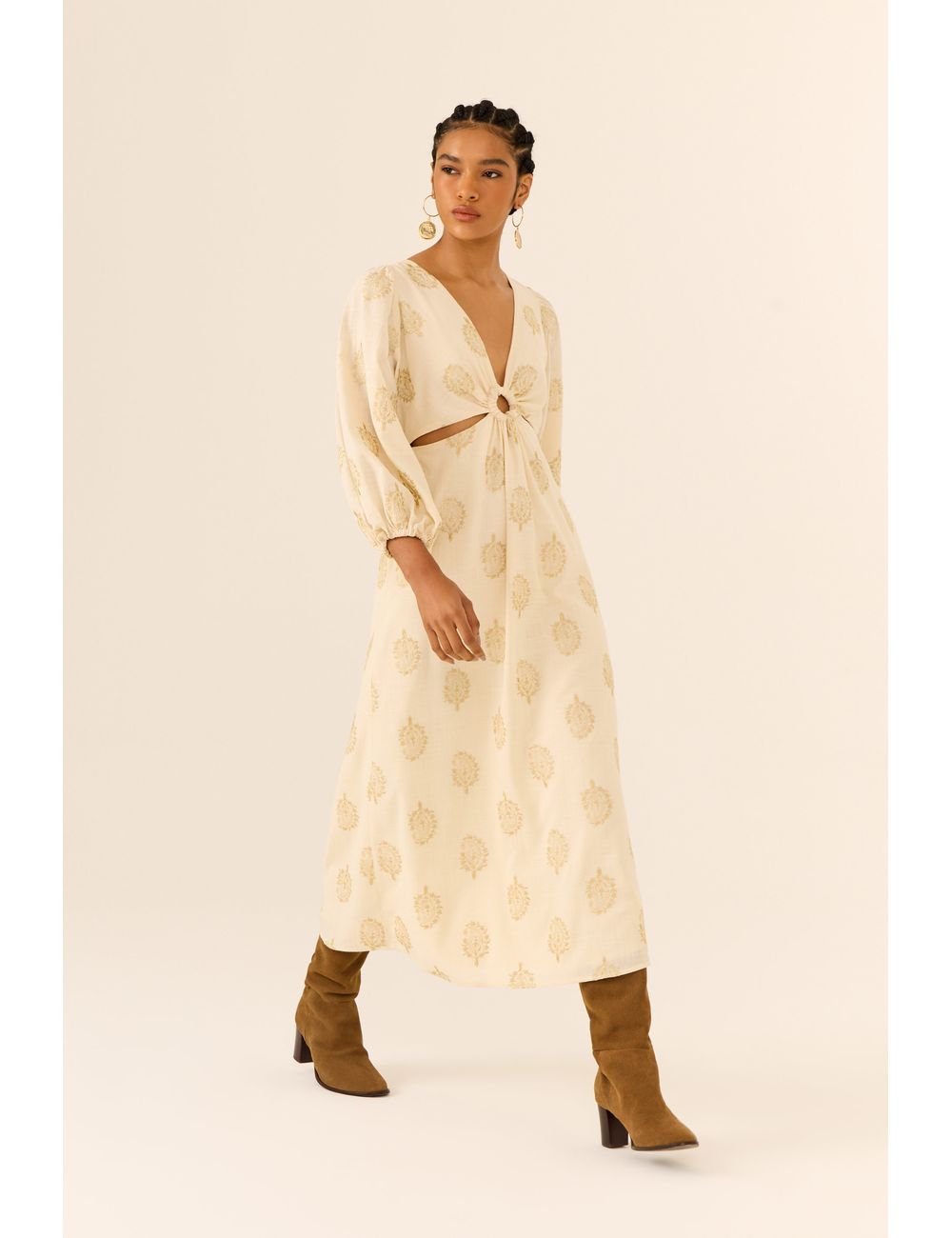 Vestido Midi Bordado Atalaia