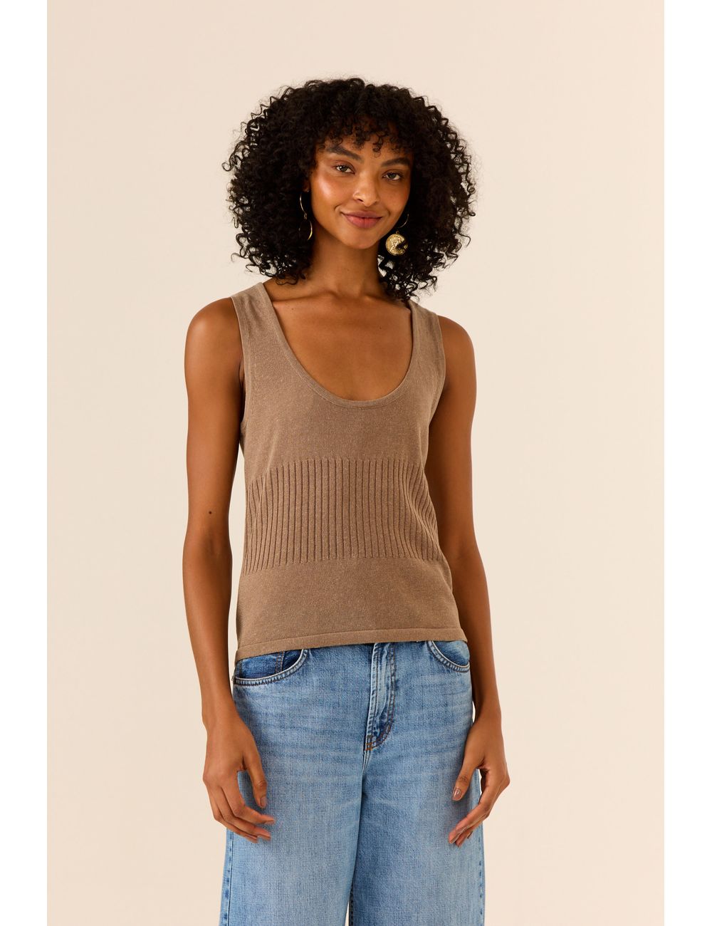 Regata Tricot Detalhe Canelado