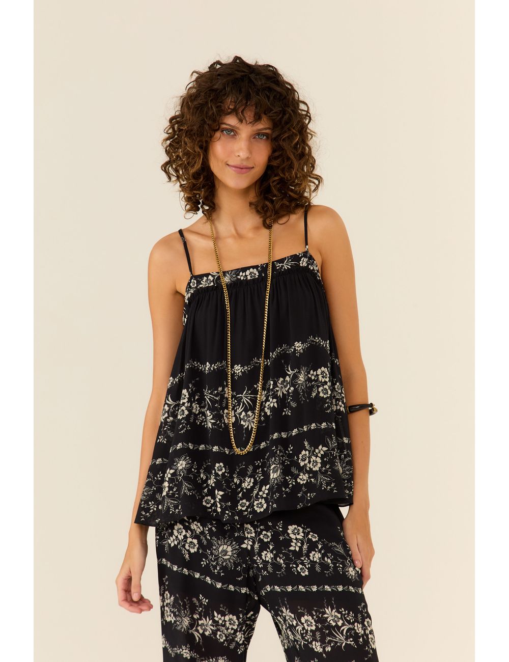 Blusa Alça Ggt Estampa Flora Preto