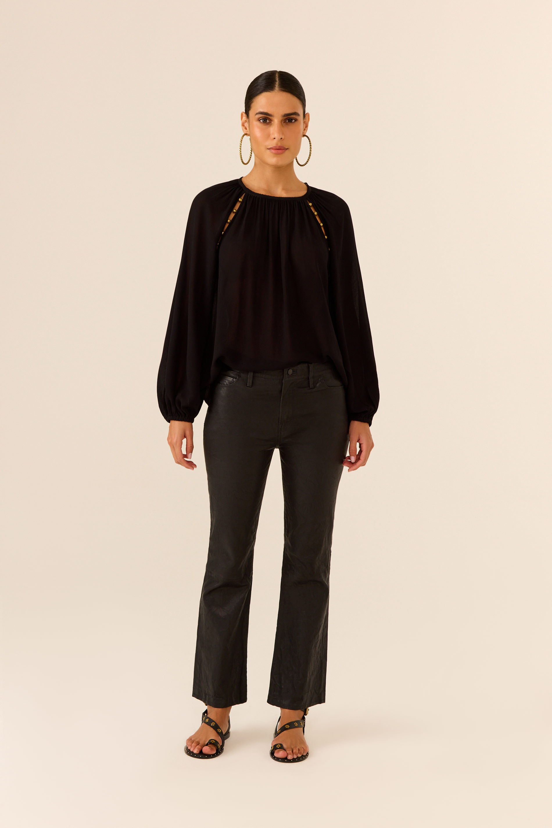 1522778_0005_1-CALCA-MINI-FLARE-COURO