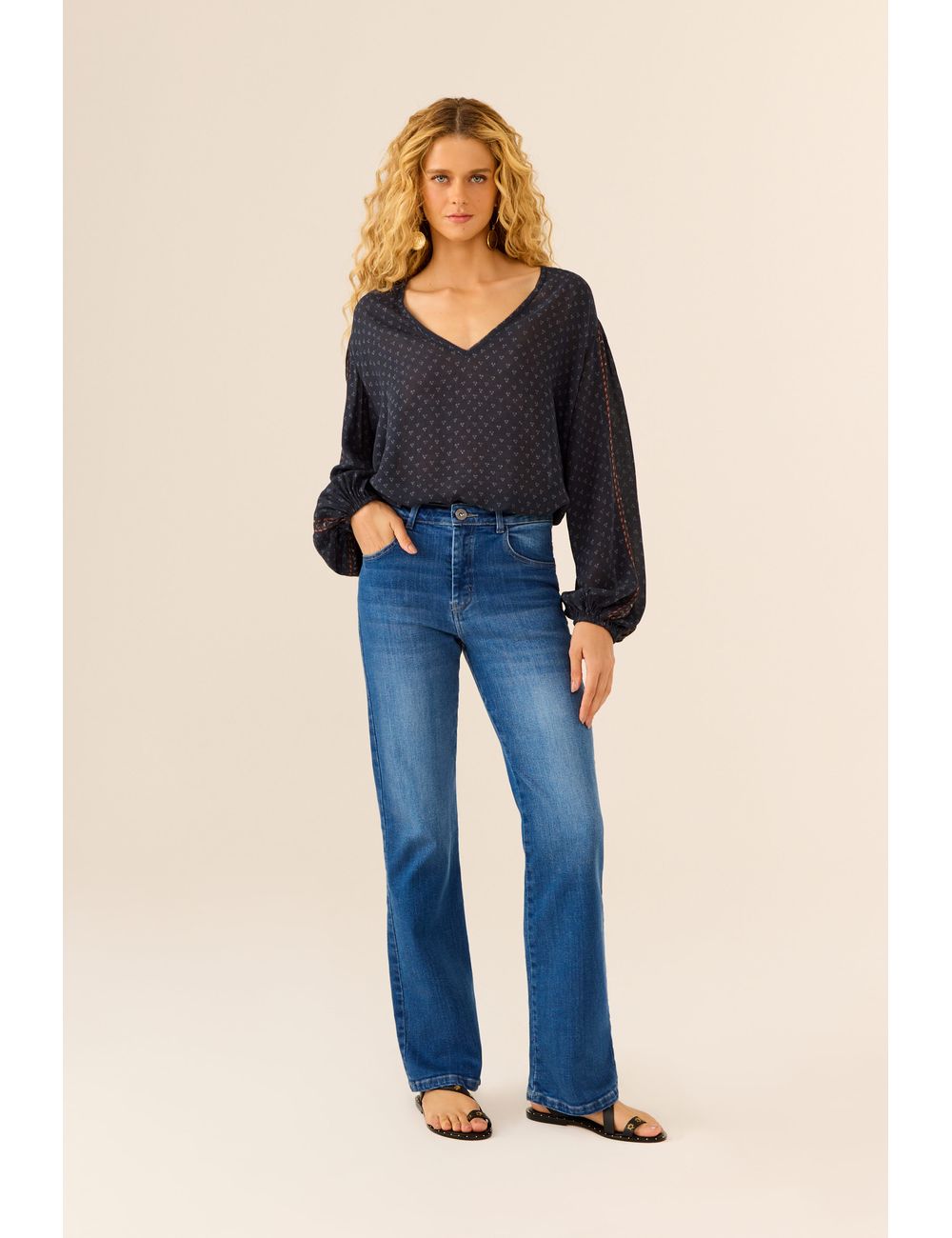 Calça Jeans Flare Bigodes