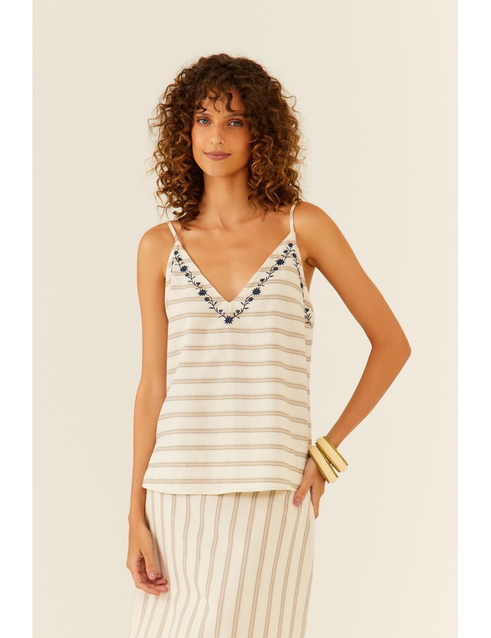 Blusa Alcinha Bordado Navi