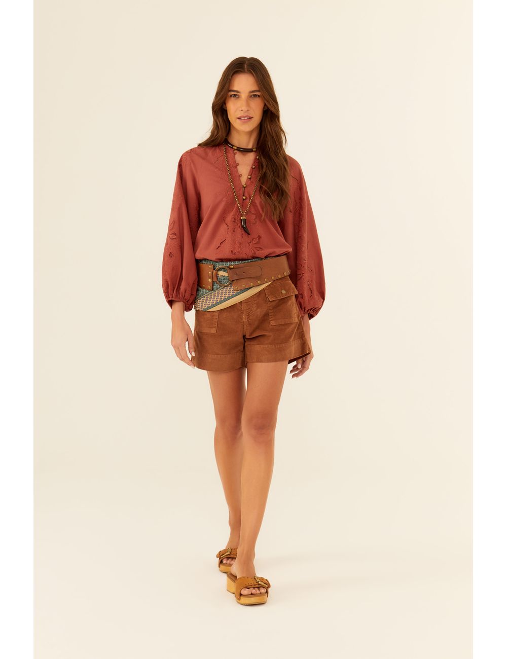 Short Sarja Veludo Cotelê Cós Largo
