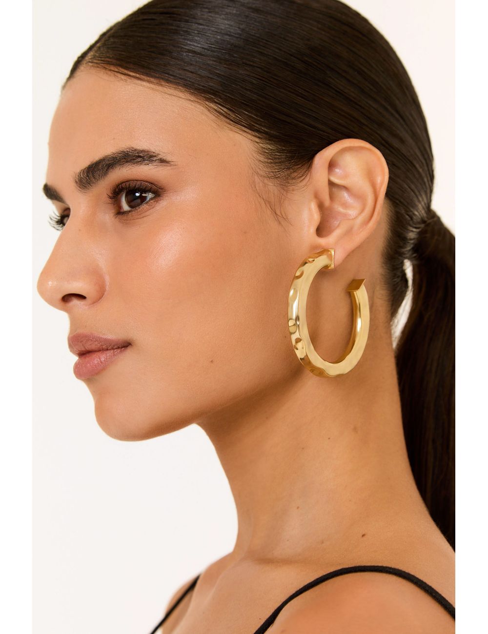 Argola Metal Martelada - Dourado / U