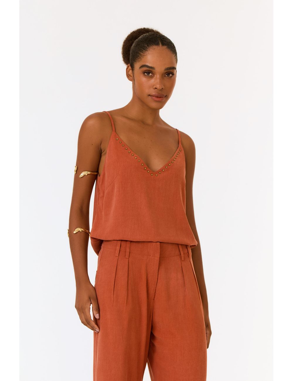 Regata Decote v Tachas