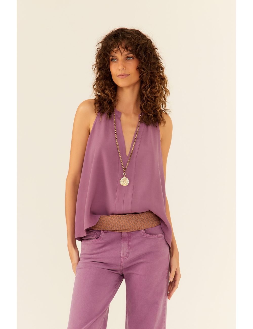 Blusa Sem Manga Decote v