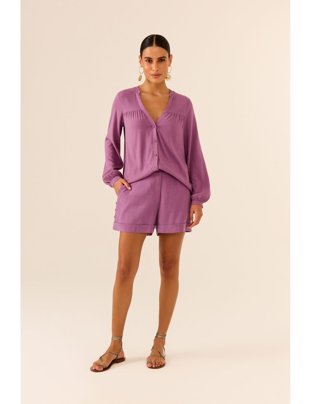 Short Bordado Tachas