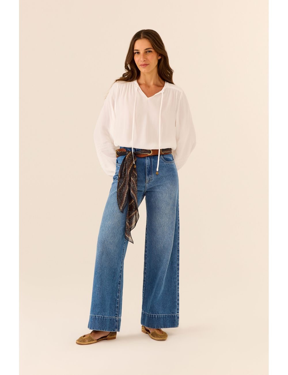 Calça Jeans Wide Leg Bainha Larga