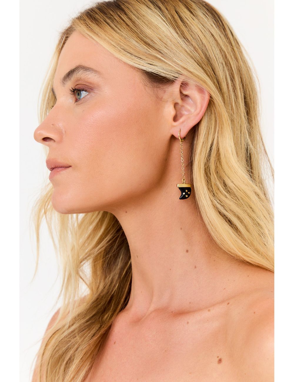 Brinco Longo Dente – Preto / U