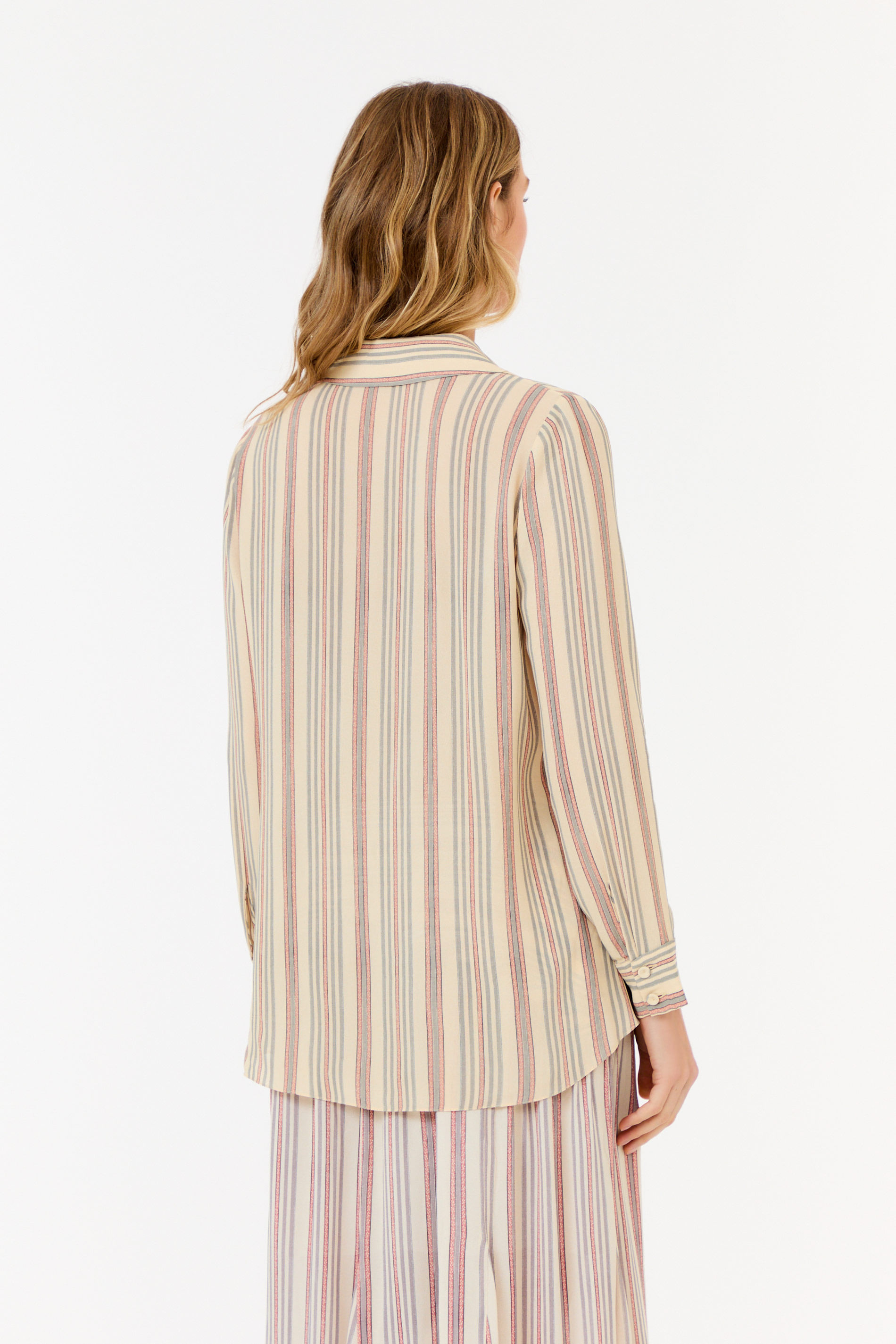1525425_53405_3-AV-CAMISA-GGT-