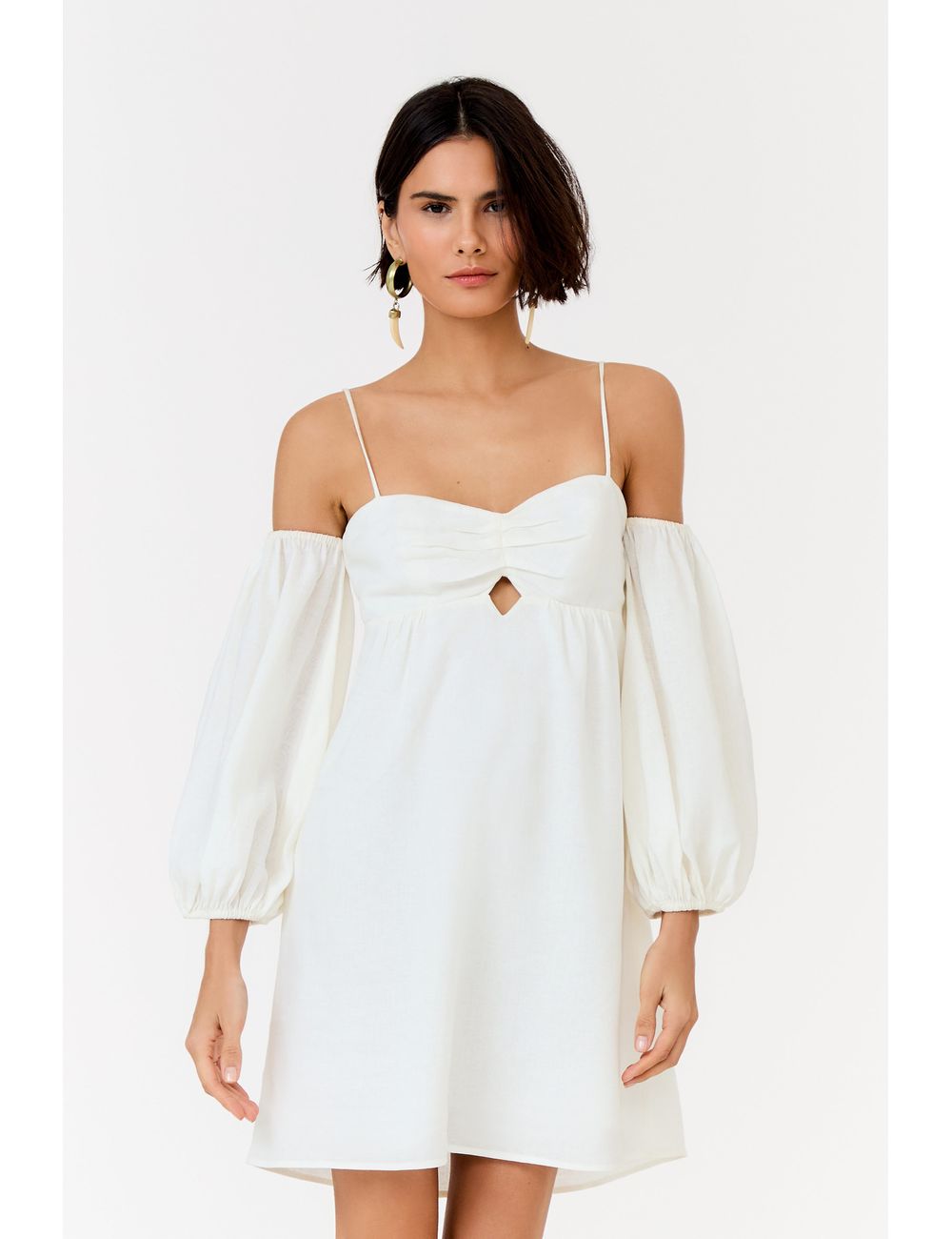 Vestido Curto Manga Bufante