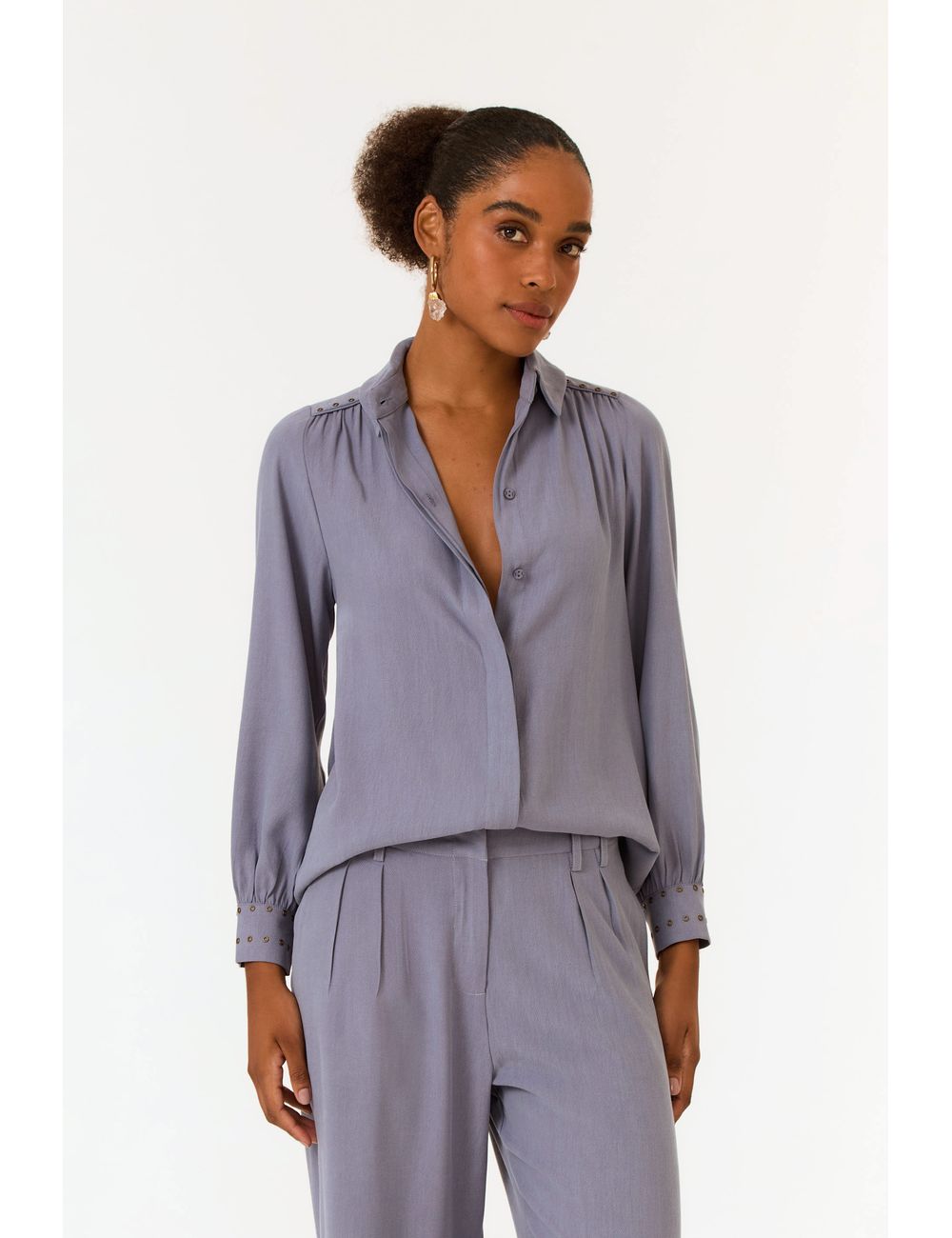 Camisa Botões Tachas