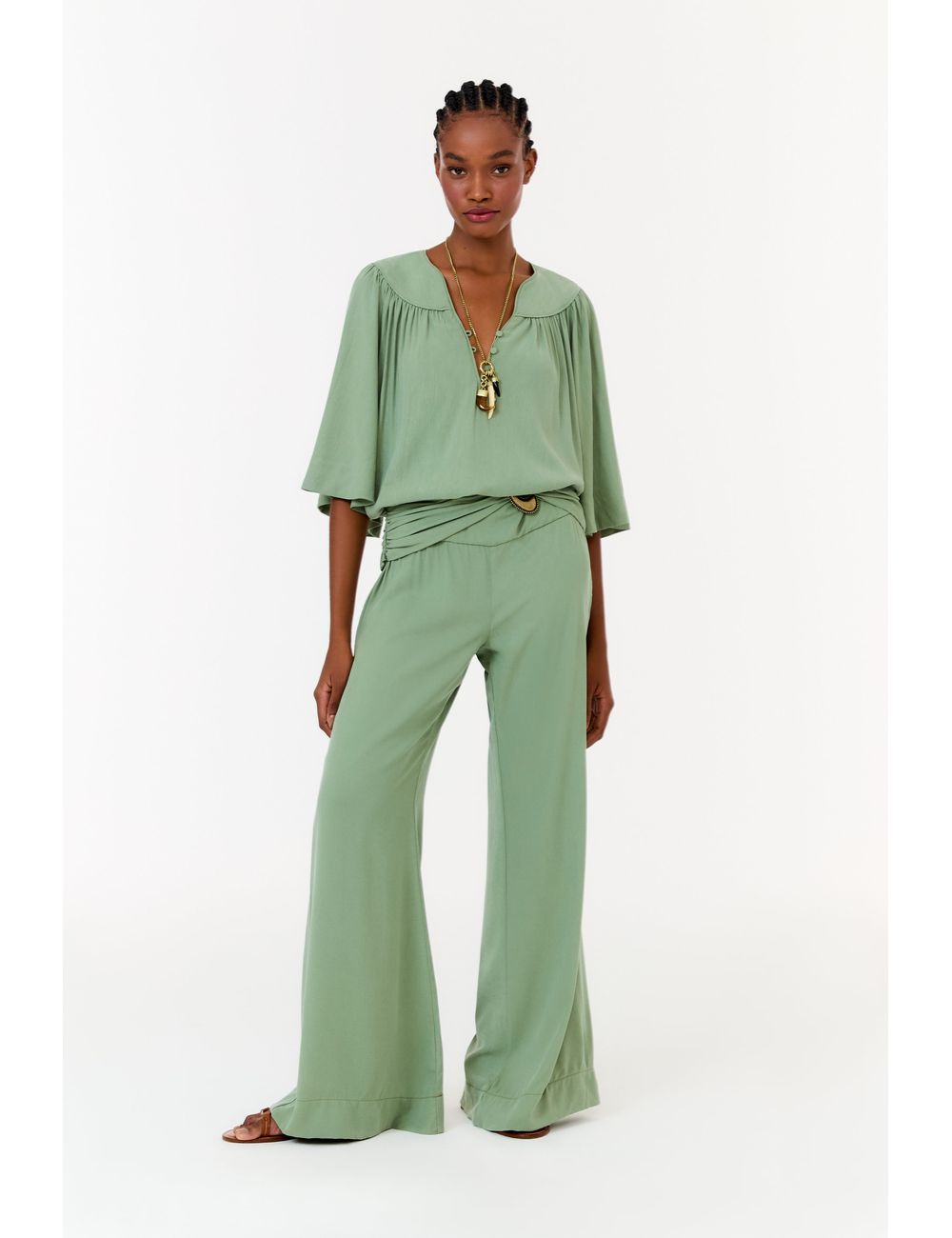 Calça Flare Fivela