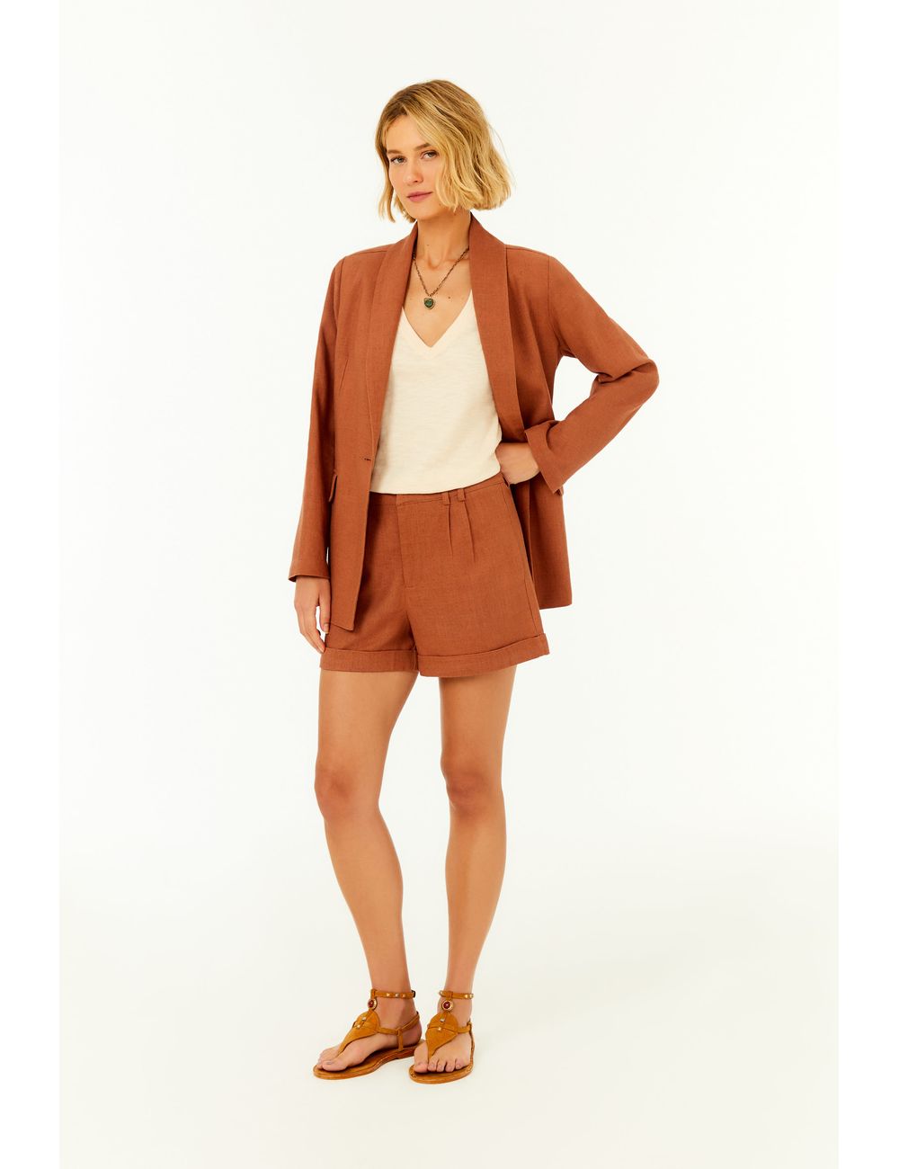 Short Alfaitaria Bolso Frontal
