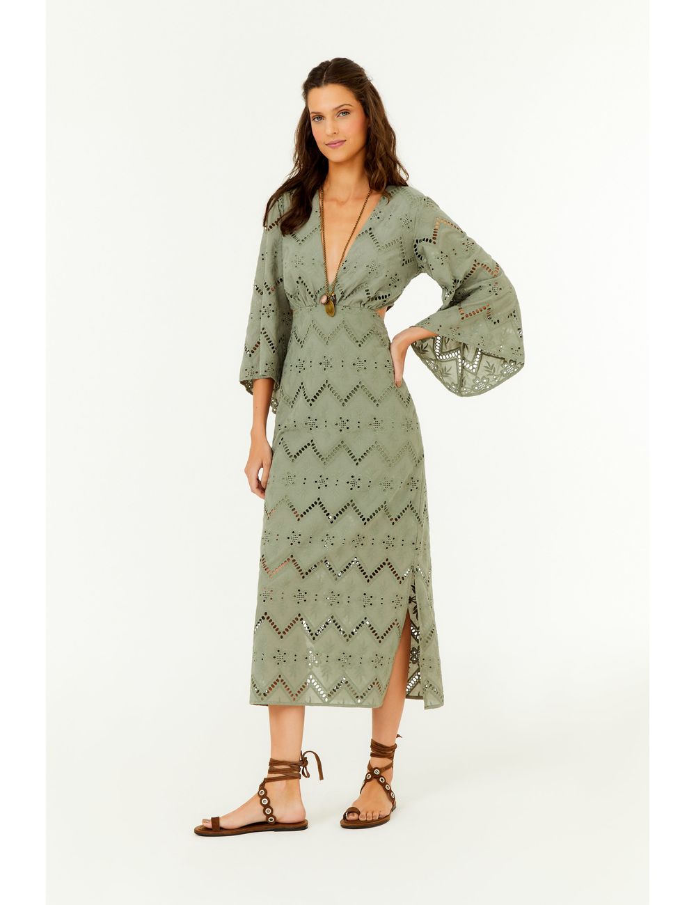 Vestido Decote Bordado Gale