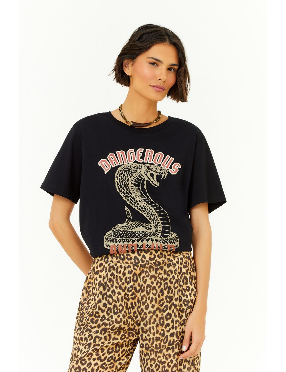 T-Shirt Dangerous And Wild