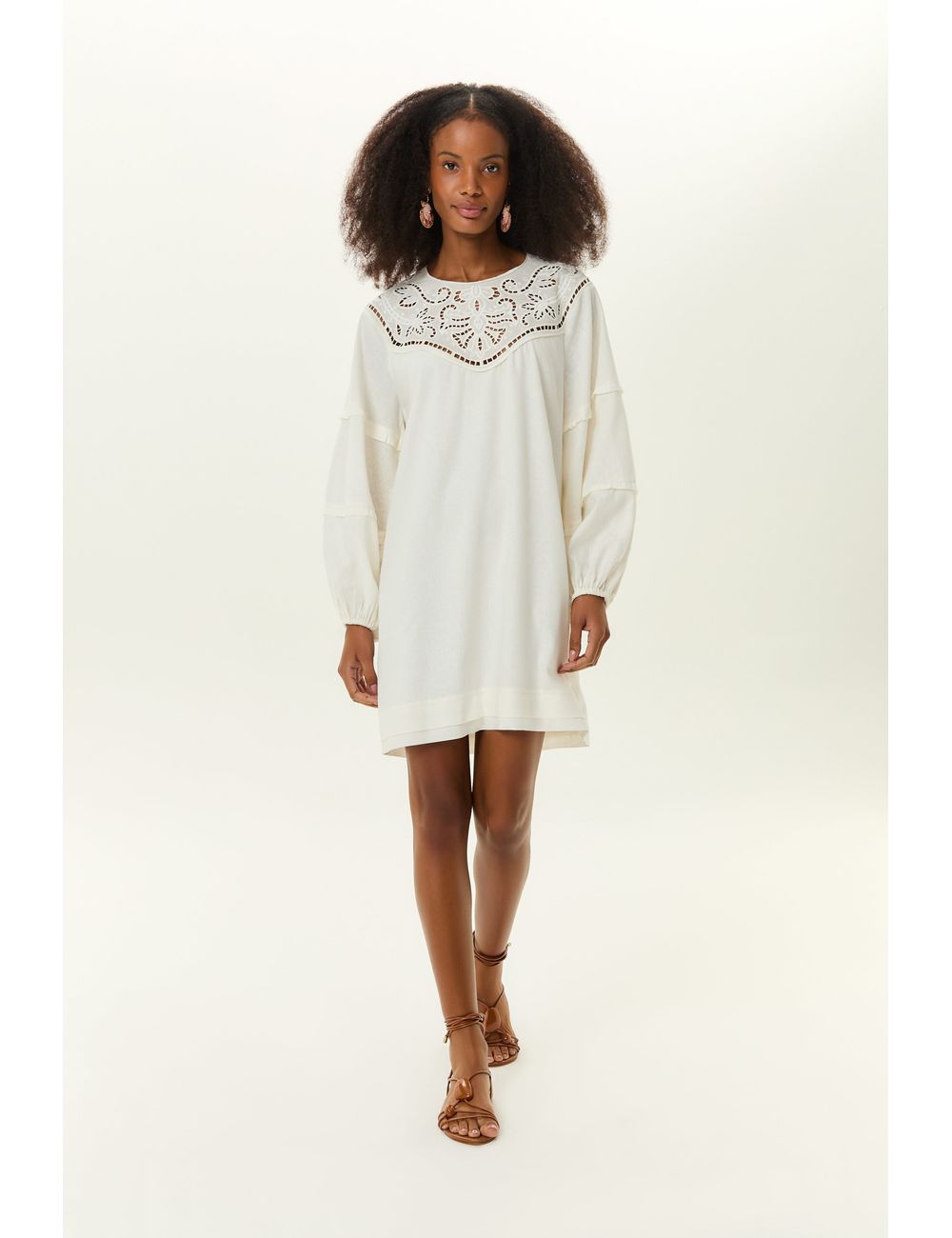 Vestido Curto Pala Bordado Ivy